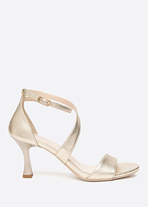 NeroGiardini bateliai