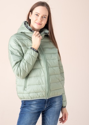 Tommy Jeans pavasario-rudens striukė