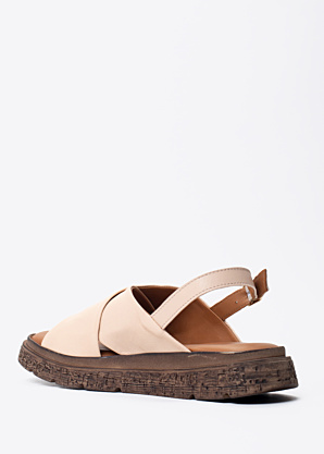 Ten Points bateliai Mona