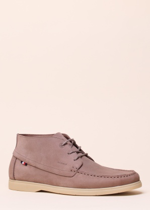 Tommy Hilfiger nubuko odos aulinukai