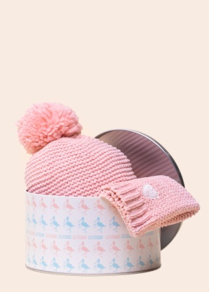 Guess žieminės kepurės ir šaliko komplektas