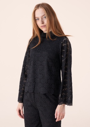 Y.A.S palaidinė Clara