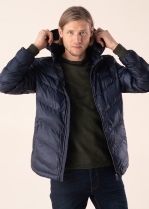 Guess pavasario-rudens-striukė