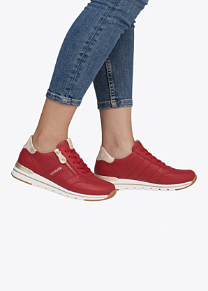 Remonte laisvalaikio bateliai