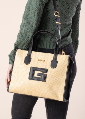 Guess rankinė Status