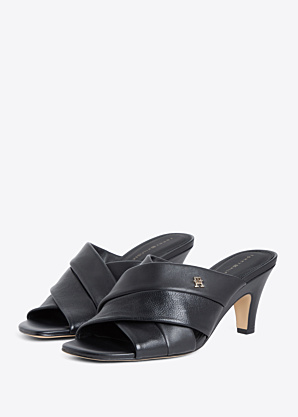 Tommy Hilfiger bateliai