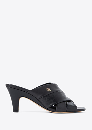 Tommy Hilfiger bateliai